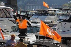 Football Season Brings Return of Sailgating